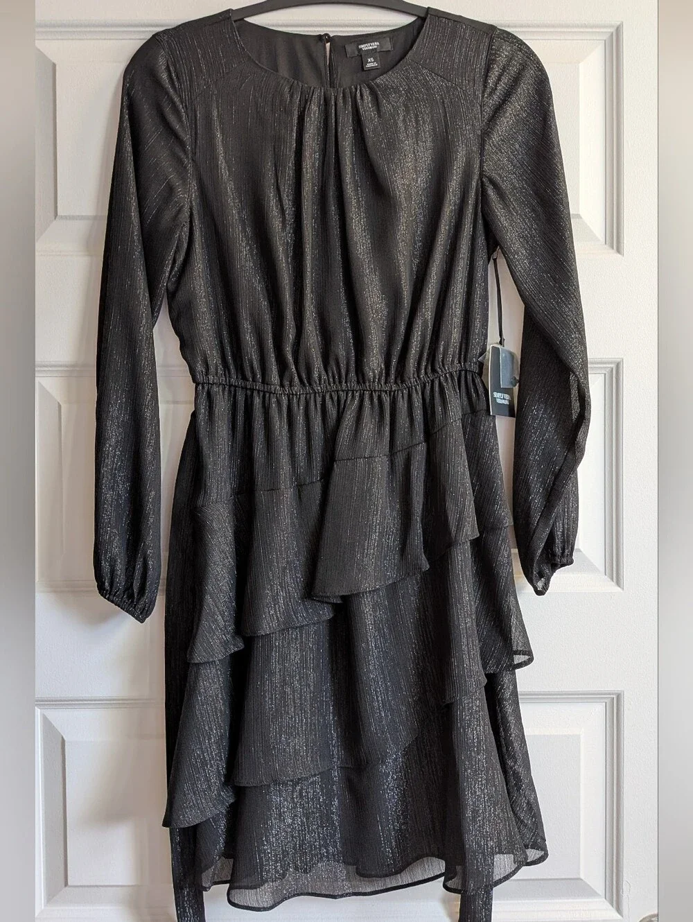 Vera Wang Black Metallic Tiered Long-Sleeve Dress